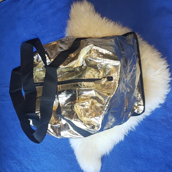 Victorias Secret Gold Packable Zippered Travel Bag NWT - Picture 6 of 13